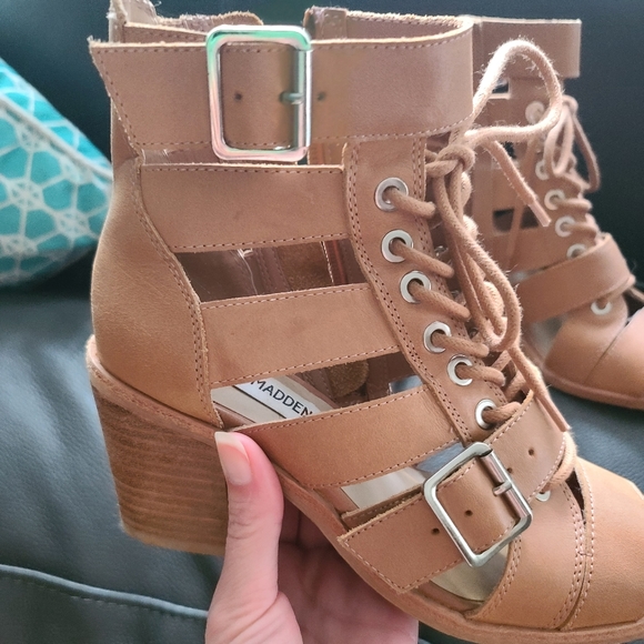Steve madden strappy heals - Picture 2 of 6